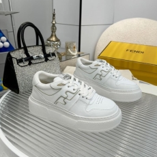 Fendi Low Shoes